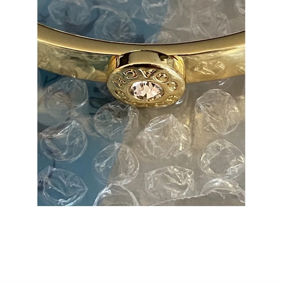 NEW COACH Open Circle Hinged Bracelet ~Gold One~New With Tags - Picture 7 of 9